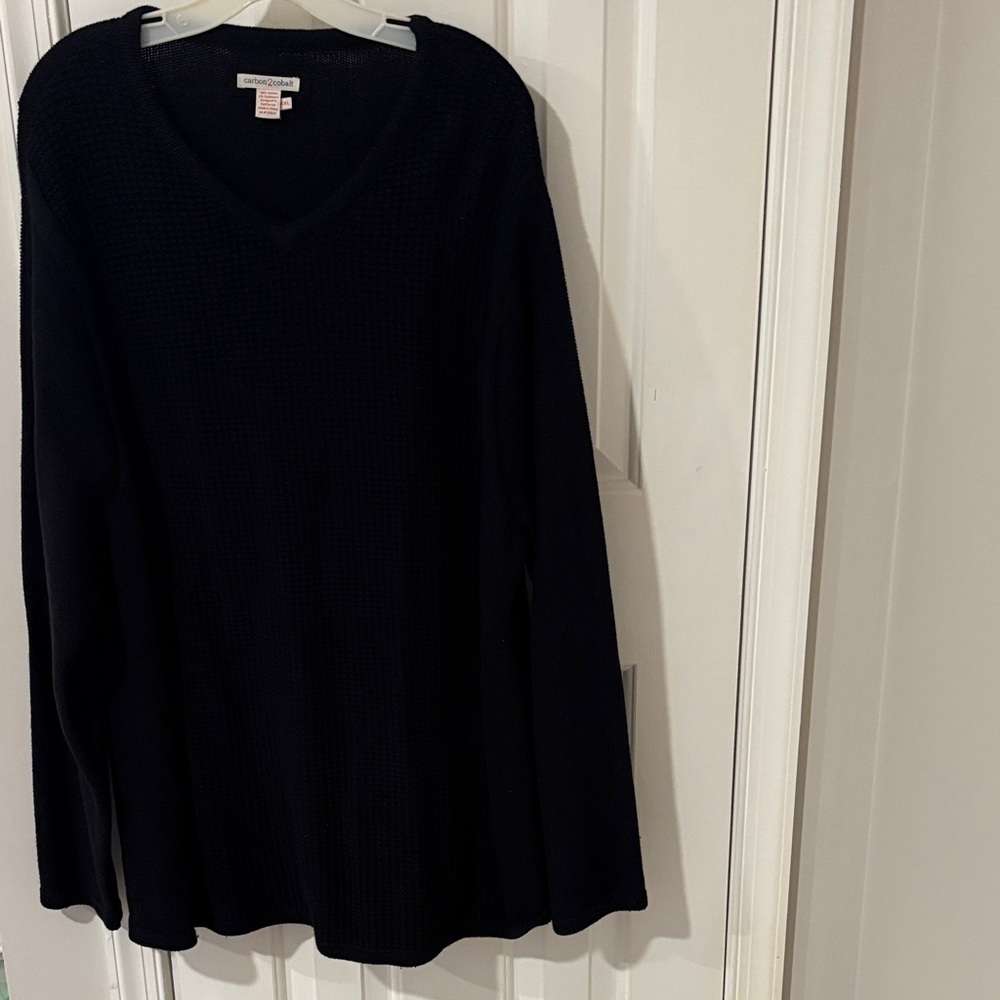 Men's V-Neck Sweater - Black